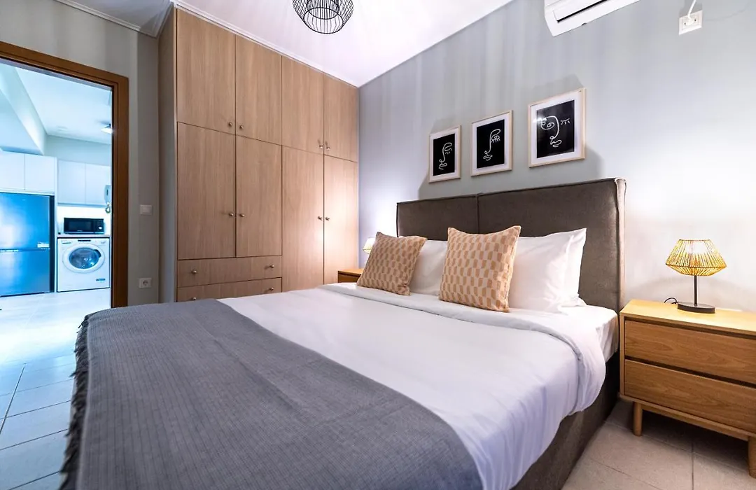 Phaedrus Living Luxury Flat Ampelokipoi-1
